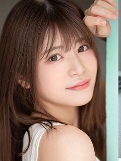 Nanami Aoyama