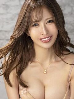 Akari Higashi
