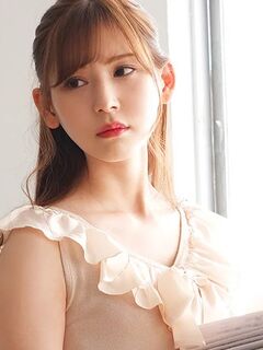 Tsumugi Akari