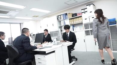 BDA-198 Bermuda Group's Miraculous Exclusive Realization: All-You-Can-Eat Masochistic Male Employees, P-Cup Female President Maria Yumeno