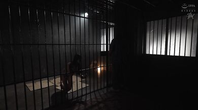 DASS-375 A week in which she is held captive by the Yakuza and played to engage in a drug-induced orgy. All we can do is trust and watch over her. - Tsukinoe Sui