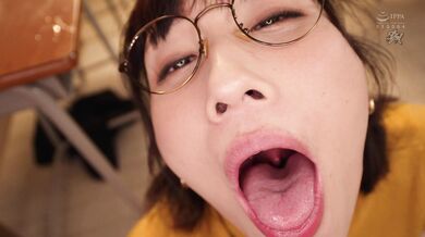 DASS-501 Pure married transsexual Rio Harusawa makes her AV debut as a miracle pervert who squirts clear, viscous natural water every time she climaxes