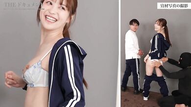 SGKI-056 "I'd rather be told I'm funny than cute" A close-up look at a female comedian who continues to make people laugh no matter how much she is made to laugh Male-female comedian duo HARD