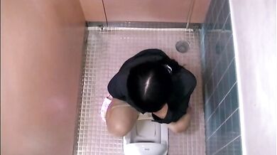 VICD-250 Defecation voyeur 15 people! Women who notice a voyeur camera while pooping and leak poop! !