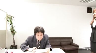 QEDZ-021 Women Who Continue To Blame Even After Fire With Ultra-high-speed Handjob While Training M Man's Anal 3 - Amemiya Kotone