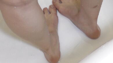 FC2-PPV-4730651 【SSS級スタイル】 色気しかない美人すぎるグラドル。色白♪美ボディ♪美巨乳♪美巨尻♪人生初の膣アクメ♪美マンで狭い膣奥に2連続大量孕ませ中出し！特典:仁王立ちごっくんイラマ！