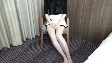 FC2-PPV-4673073 【SSS Class】 A popular **anal** model revealing her gorgeous nude body for the first time in public. Even hiding her face in shyness, her pussy clenches intensely. Deep vaginal creampie cumshot.