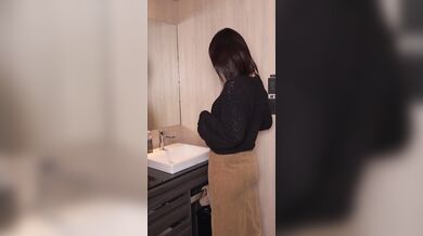 FC2-PPV-4667411 【No Experience・Complete Amateur】 Fans are flocking to this total amateur! Super-beautiful 24-year-old office lady! She teases and gets teased. She savors her favorite thick cock deep inside her pussy. Of course, no condom!