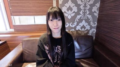 FC2-PPV-4525347 유나(18) 검도 1단의 첫 항문 관통 ATM. 조금만 자극해도 금방 계속 절정에 달하는 몸이었습니다. 빨아들이는 부위를 자극하거나, 항문을 자극하거나, 정액으로 양치질을 시켰습니다.