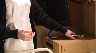GENM-013 Die sexbesessene Krankenschwester Eimi Fukada