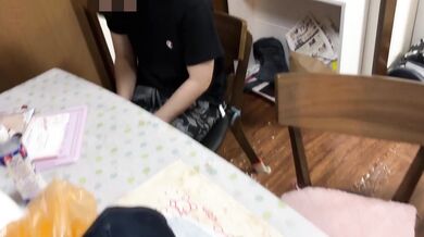 FC2-PPV-4515433 【Privat】 Sensible Ehefrau, die sich vor den Augen ihres Mannes für ihren Sohn ◯ lassen muss, verliert sich dabei völlig in der Lust...
