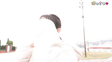 FC2-PPV-4493080 95%OFF!【初脱ぎ】 「しゅごい！チ●ポしゅごい♡」圧倒的な顔立ちと細身スタイルの21歳 セックスに無縁キャラクターながら初脱ぎ下着に愛液にじみ出る！