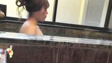 FC2-PPV-4454836 Exclusive Release [Private Shoot · Open-Air Bath × Non-Stop Sex] Raw Sex at a Hot Spring Inn with a "Seductive Wife with Erotic Breasts and Naughty Areolas"! Absolutely Incredible! A Secretly Super-Naughty Housewife Makes Her Debut!!