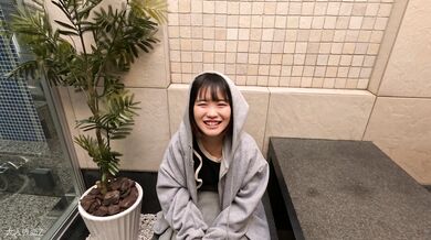 FC2-PPV-4375180 Yuna (19) – natürlich empfindliche JD. Die heiße Massage beginnt mit der Unterwäsche und führt innerhalb von 10 Minuten zu einem ununterbrochenen Orgasmus. Danach zieht sie die Hose aus und reibt den Bereich um die Schamlippen. Selbst Rauc
