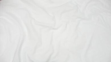 FC2-PPV-4329229 【3P・W Creampie】 Dies ist der sechste Teil einer Serie über eine verheiratete Frau mit einer besonderen Geschichte, die sich zu Pornos zwingen lassen muss, weil ihr Mann geschäftlich gescheitert ist und Schulden gemacht hat.