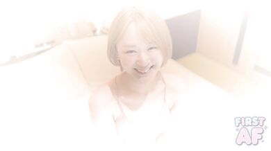 FC2-PPV-4814553 はじ めてのアナルセックス＆ディルド２穴プレイ MAMIKO