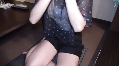 FC2-PPV-3710050 我拍了一個奇聞趣事狗愛好者美女**。初出茅廬的清純反應和白皙的身材太吸引人了！ ！  看到雞巴在陰道裡射精而感到高興的樣子真是太可愛了，以至於射出來了很多