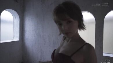 MSFH-008: Riona Hirose – Eine extrem gierige Schönheit, die auch nach dem Orgasmus nicht aufhört, ihre Hüften zu bewegen, und sich in der Reiterstellung unerbittlich auf ihn stürzt