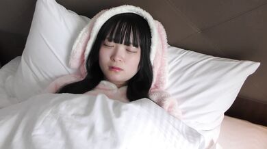 FC2-PPV-3270287 Is She Really an Angel?! From Waking Up to Cute Yuna-chan’s Morning Creampie! Cleanup and Blowjob! Limited Edition Numbered Release