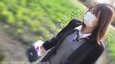 FC2-PPV-3194412 【2004年生】地元のテニス部の巨乳美少•女。バレンタインに公園で、我慢できず…