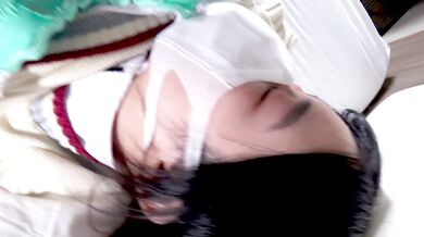 FC2-PPV-3155604 [No Runaways Allowed] Hinomaru is at a loss when faced with an exceptionally young girl. As the year comes to a close, the number of girls being sold increases, which is a problem.