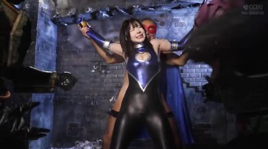 SPSC-083 Perfect Heroine Cosplayer Zero ~The Invincible Heroine Who Succumbed to the Mask of Incompetence~ Remake Edition Satsuki Ena