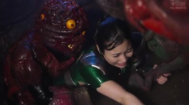 SPSD-008 Heroine Swallowed Whole - Senkou Sentai Sairyuuger - Mai Arisu