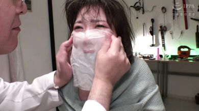 DDHH-016 Confinement room in the downtown area When you wake up, you'll be restrained and drunk. - Ryouka Walnut