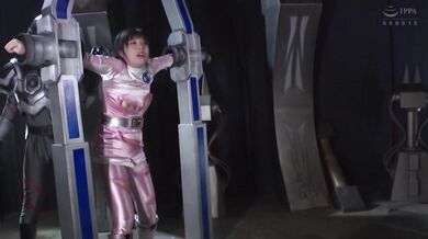 HTB-007 Heroine Subjugation Vol.107 ~Magna Pink Aina Momoki's Solitary Battle~ Sakura Tsuji 600 1