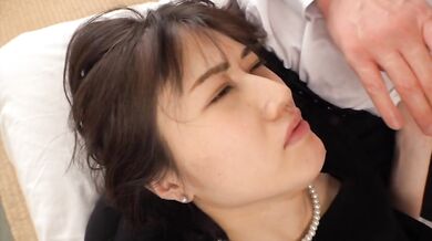 NYL-005 Anal widow Pleasure in the ass hole that has never been done by her husband ... Reika Ochiai 33 years old