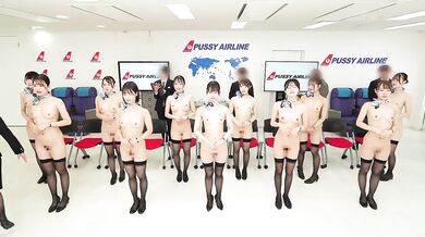 SDDE-740 [Special bonus version] Hospitality in "uniforms, underwear, and naked" Straddling Pussy Airlines A spectacular total of 11 people + 1 special instructor in the 2024 new CA large-scale training edition 6 sections of group pussy cabin lessons 43 m