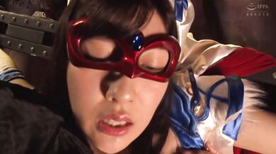 DHRY-019 Doujin Heroine 18 Magical Pretty Soldier Fontaine Sakura Tsuji