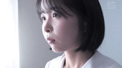 CAWD-809 The class president wants to be stained white ~ A beautiful girl in uniform has a perverted delusion of semen trance ~ A thick, sticky, large amount of semen, a raging orgy bukkake 59 shots, Natsu Hinata