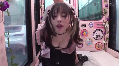 DVMM-308 일반 남녀 모니터링 AV × 매직 미러 편 콜라보레이션 기획 길거리에서 아헤 얼굴 절정! 지뢰계 여자가 첫 분출 직후에 거시기 삽입! 부끄러워하면서도 사람들 앞에서 오줌을 싸 버린 삐뻰 보지에 사정해도 멈추지 않는 생질 격 피스톤! 아헤 얼굴을 드러내고 사정 누출이 멈추지 않는다!