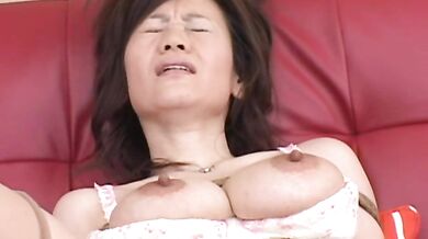 MDYD-034 A video where a beautiful mature woman is restrained and Taka Kato makes fun of her! Mayumi Kusunoki