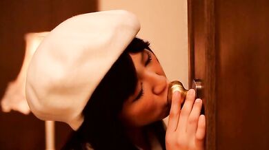 VICD-229 A girl who fell in love with a doorknob, a hot topic on a certain TV show!