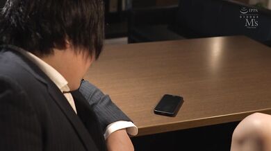 MVSD-613 I was played to wear perverted underwear at work... For 10 days, I was hired as a sexual assistant to the scumbag, incompetent, rich, bullshit boss of a company to pay off my brother's debts. Akari Neo