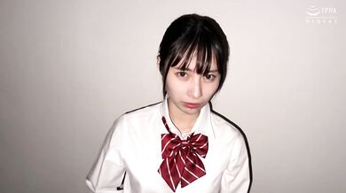 MILK-247 "I'm a modest girl, but I love older men's big dicks." A super sensitive high school girl who is completely different from what she looks like, squirts a lot while groaning and rolling her eyes in ecstasy. Hinako Matsui