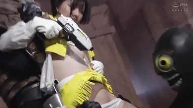 SPSB-027 Heroine Pinch Rush Amy Rager Yellow Rin Fang Tsubasa Chia Topaz Yuka Ichii 850 4